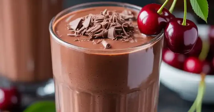 Chocolate Cherry Smoothie – A Dessert-Lover’s Healthy Dream